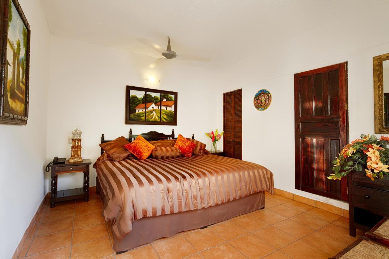 Hotel Posada De Roger Puerto Vallarta Eksteriør billede